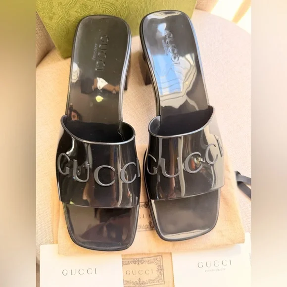 GUCCI Black Slip On Rubber Sandal Short Stack Heel EU 39